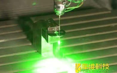 <b>水導(dǎo)激光切割技術(shù)在切割碳化硅時(shí)的精度如何？</b>
